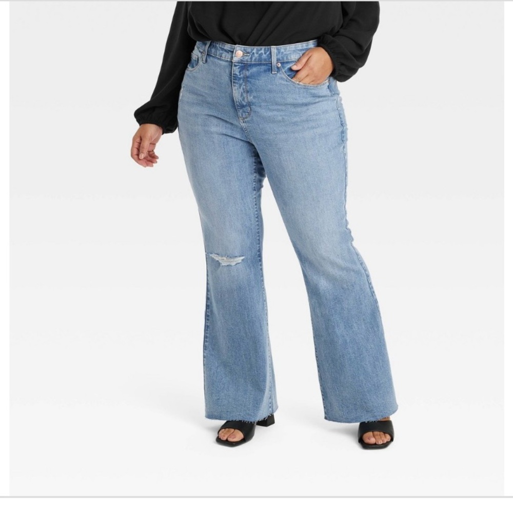 Ava & Viv Blue High Rise Plus Size Flare Leg Jeans